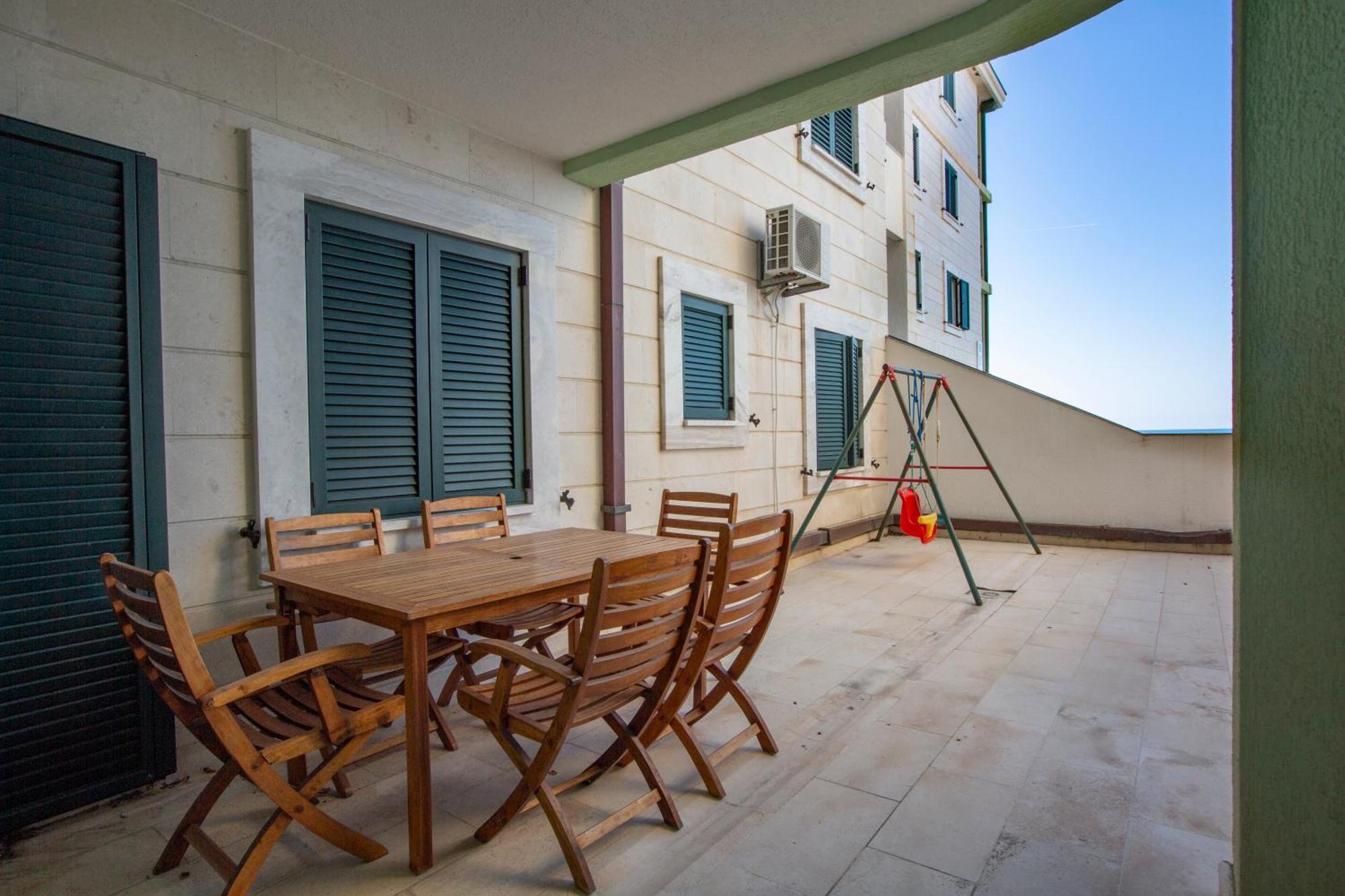 Montesan Luxury Apartment Beach Front Sveti Stefan Εξωτερικό φωτογραφία