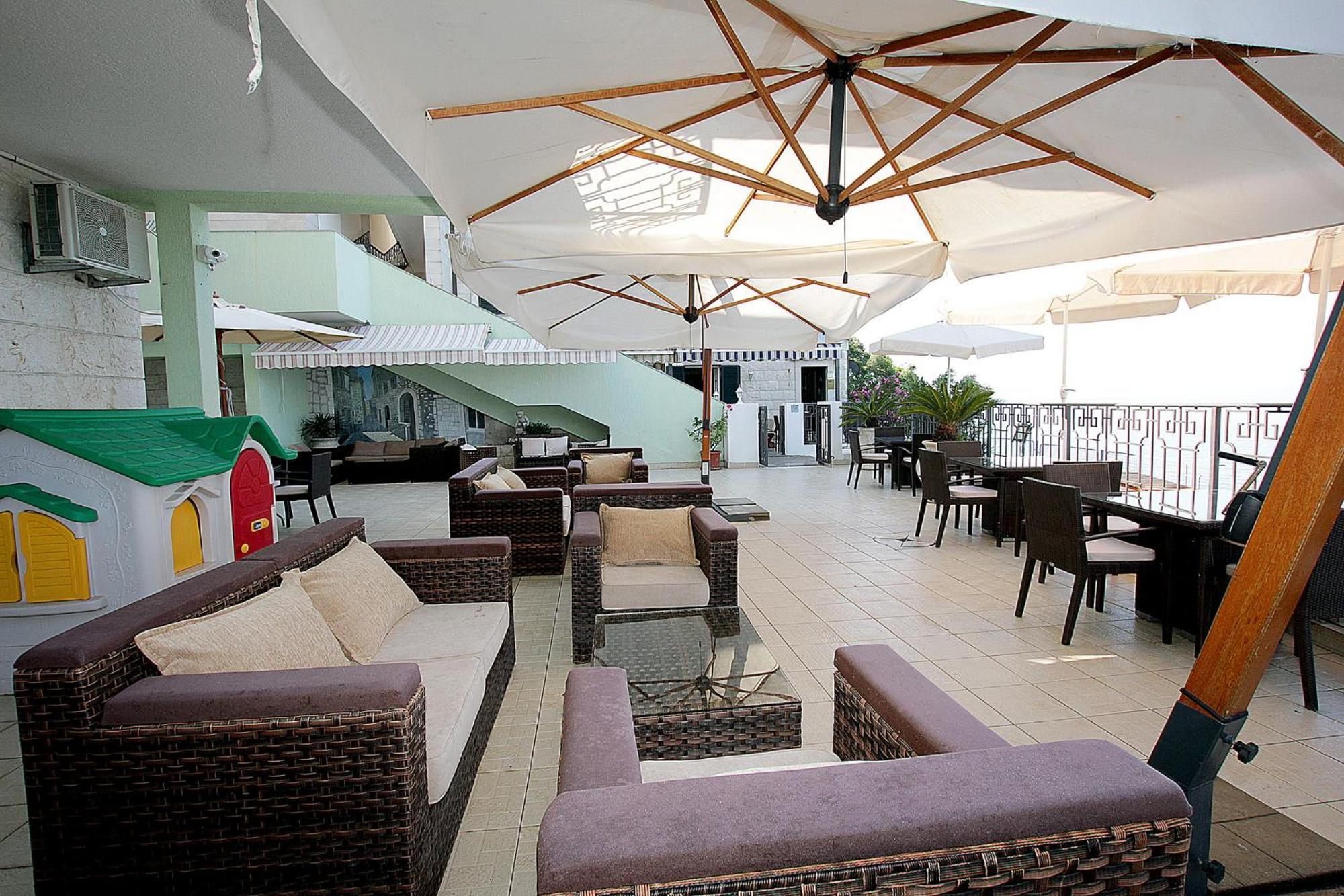 Montesan Luxury Apartment Beach Front Sveti Stefan Εξωτερικό φωτογραφία