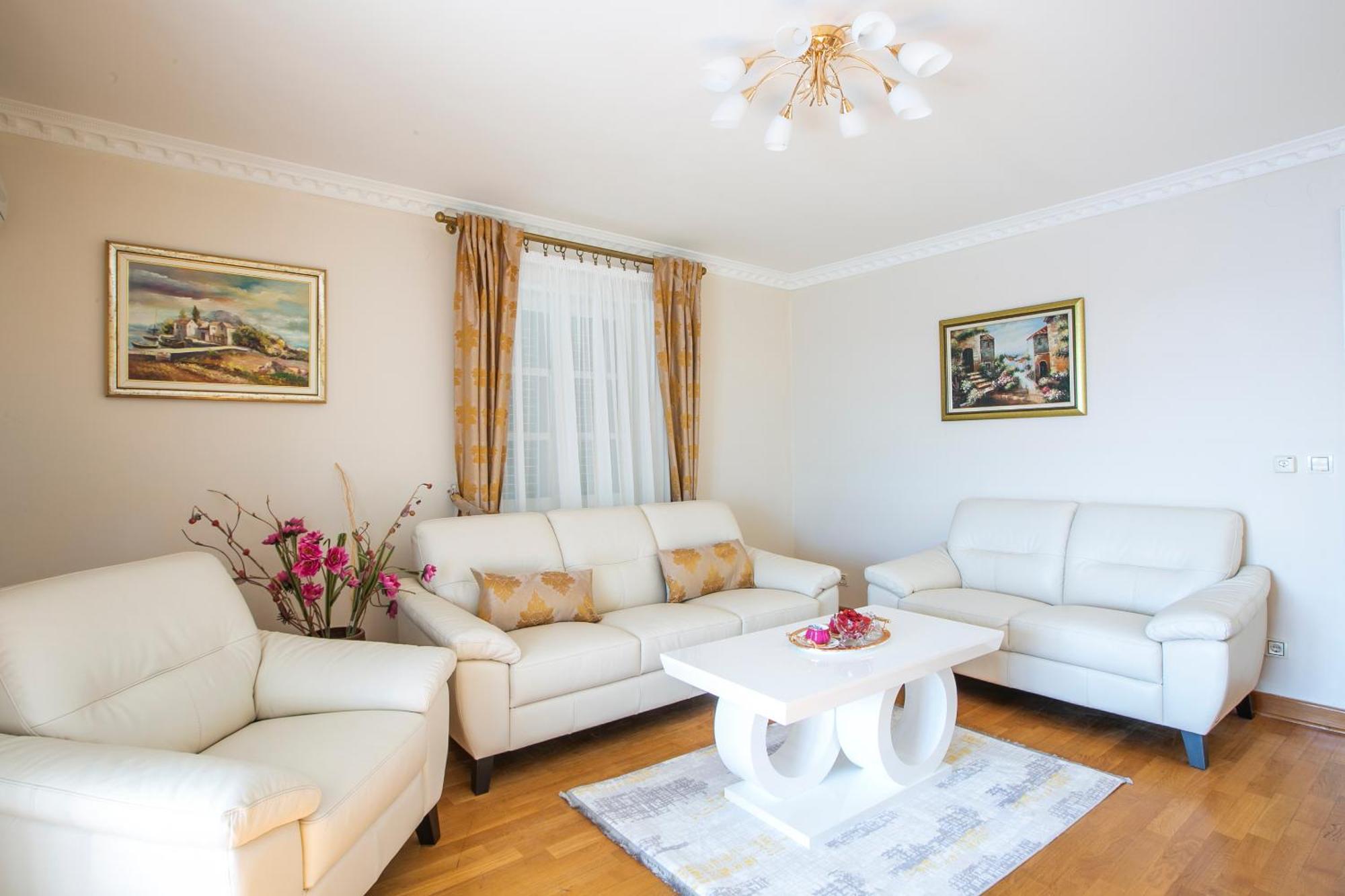 Montesan Luxury Apartment Beach Front Sveti Stefan Εξωτερικό φωτογραφία
